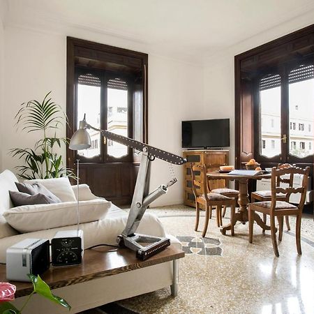 Apartamento Flat Six Roma Exterior foto